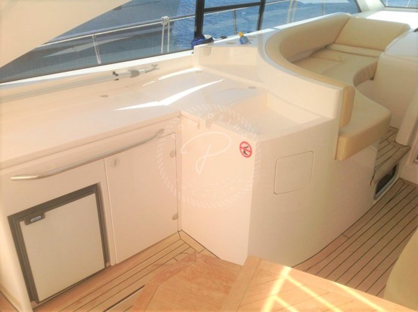 2008 FAIRLINE TARGA 47