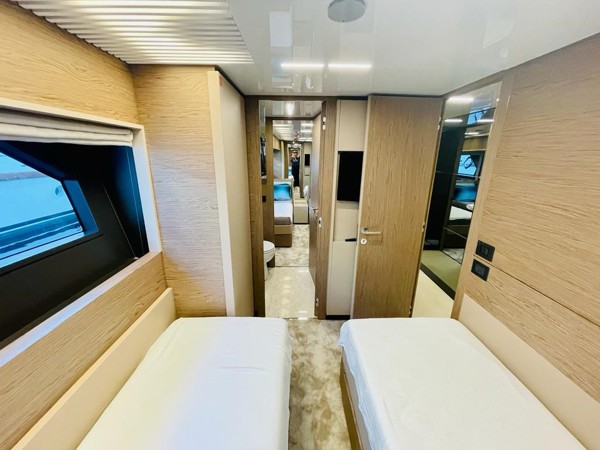 2021 FERRETTI YACHTS 920