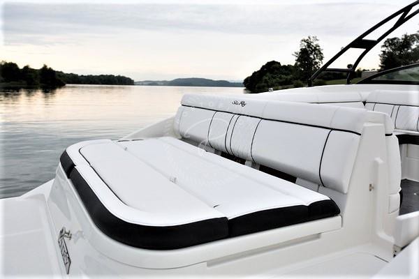 2015 SEA RAY 270 SUNDECK