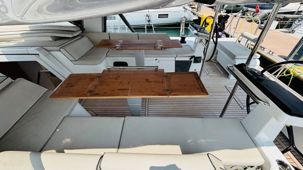2024 BENETEAU OCEANIS 54