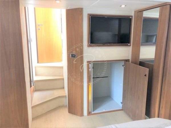 2013 ABSOLUTE 55 FLY