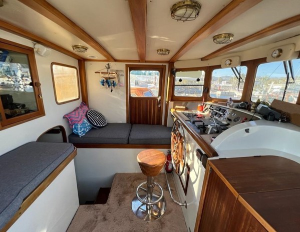 2005 DUDLEY DIX DESIGN ECHO 38 TUG BOAT