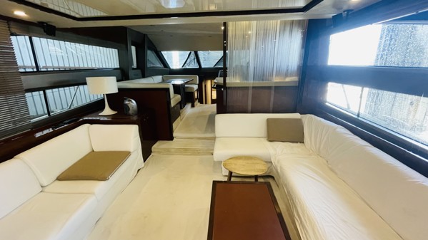 2012 PRINCESS 64