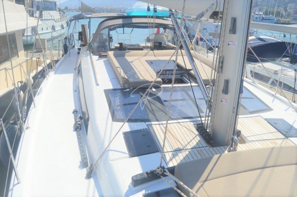 2018 DUFOUR 56 GL EXCLUSIVE