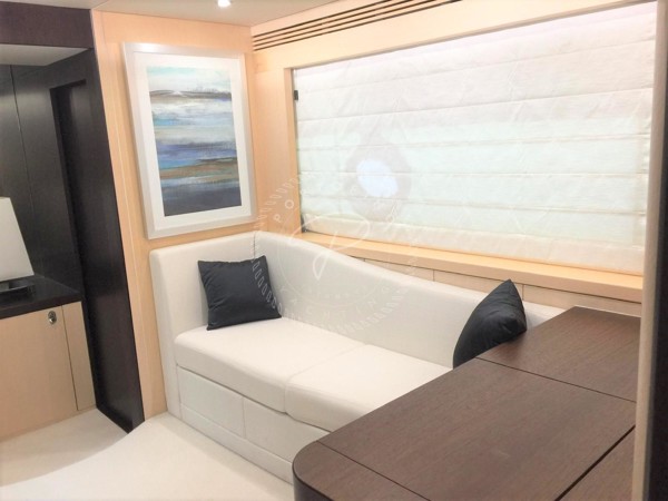 2016 SUNSEEKER 75 YACHT