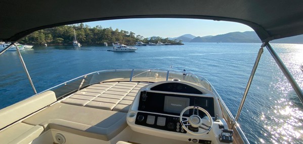 2012 SUNSEEKER MANHATTAN 63