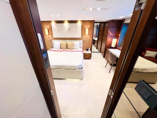 2015 PRINCESS 88