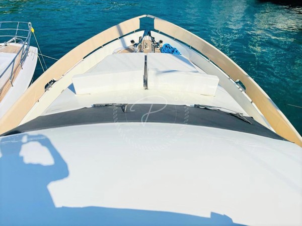 2003/2020 FERRETTI YACHTS 680