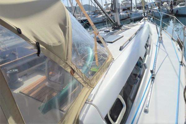2011 DUFOUR 405 GRAND LARGE