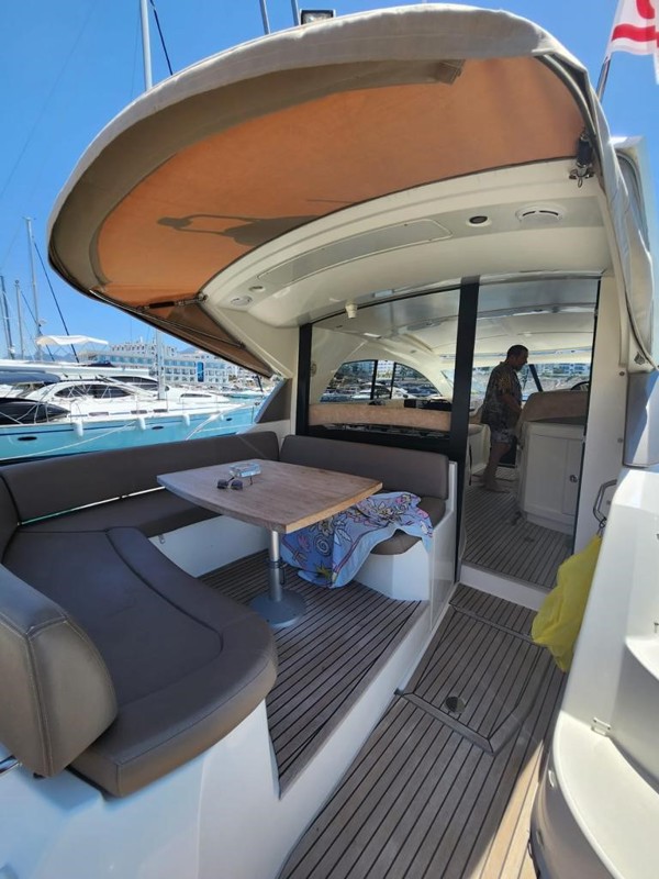 2012 PRESTIGE 440 S