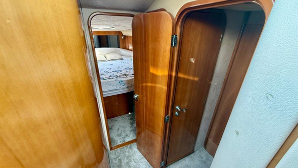 2002 PRINCESS 40