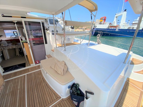 2008 FOUNTAINE PAJOT ORANA 44