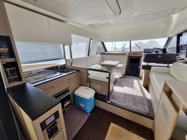 2021 PRESTIGE 420 FLY