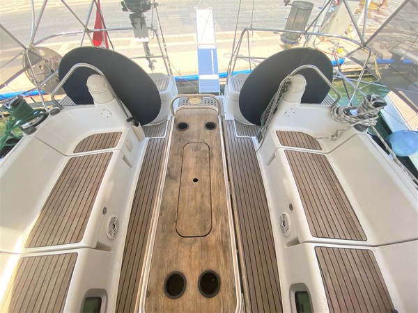 2006 JEANNEAU 49 DS