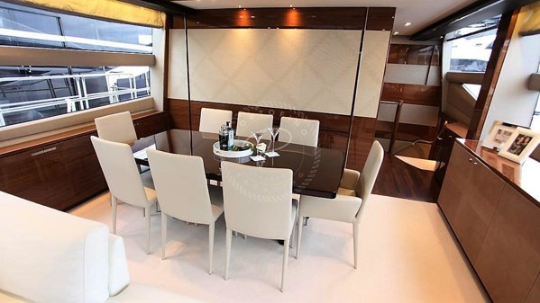 2014 PRINCESS 82