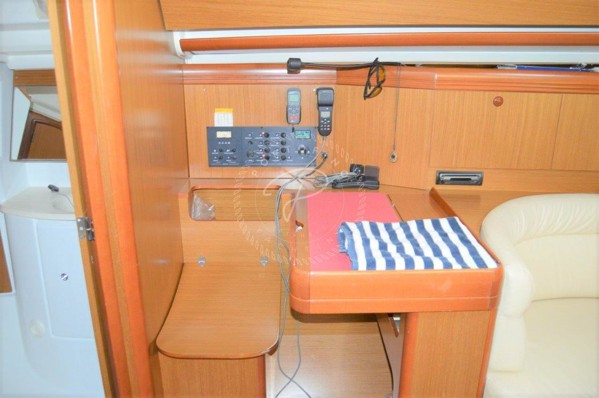 2006 JEANNEAU 42 DS 
