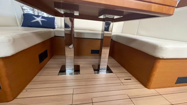 2018 JEANNEAU 51