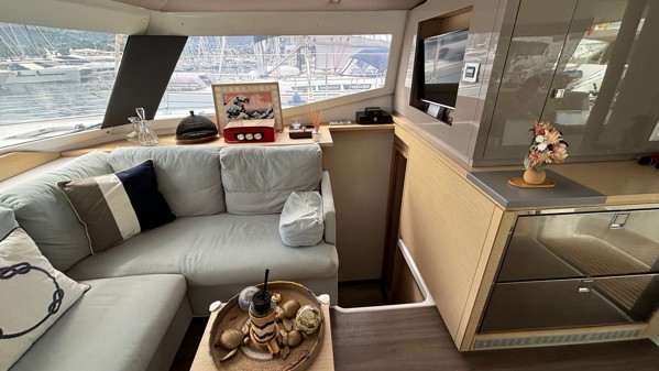2016 FOUNTAINE PAJOT HELIA 44