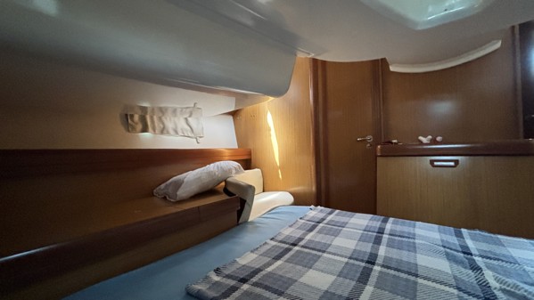 2008 JEANNEAU 42 DS 