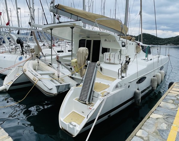 2013 FOUNTAINE PAJOT MAHE 36 EVOLUTION