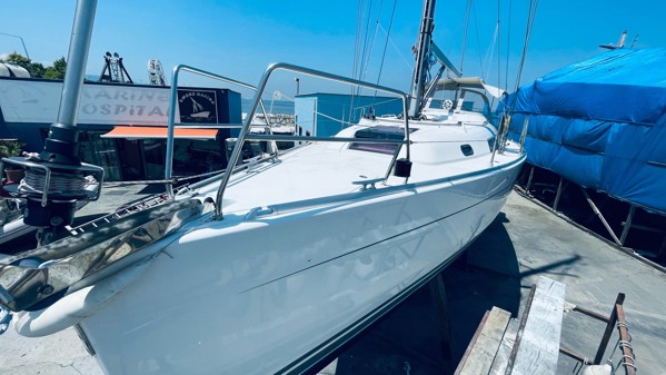 2009 HANSE 370 E 