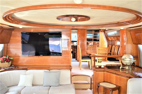 2001 FERRETTI YACHTS 80