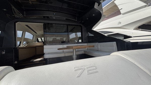 2012 PERSHING 72