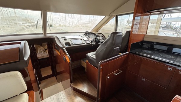2013 PRINCESS 56 FLY 
