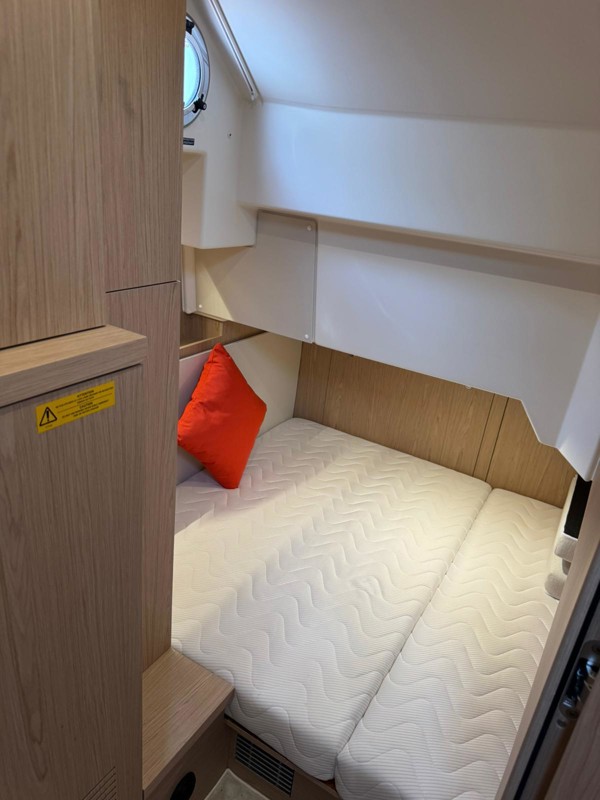2025 BENETEAU SWIFT TRAWLER 48