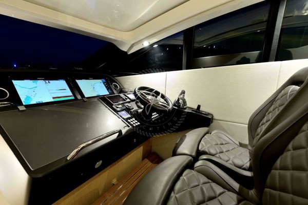 2016 SUNSEEKER PREDATOR 57