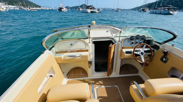 2011 CHRIS CRAFT CORSAIR 25