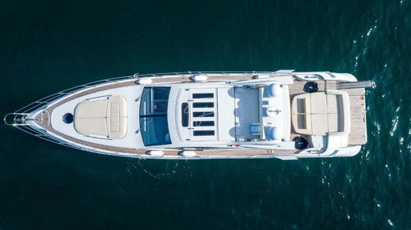 2009 AZIMUT 68S
