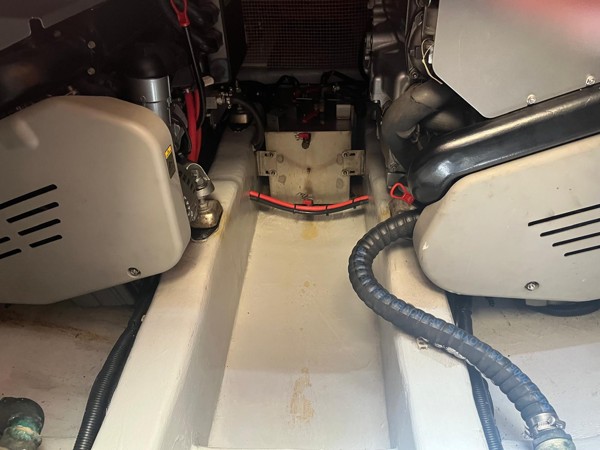 2012 VIKING MARIN 34 SEDAN