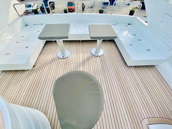 2015 MANGUSTA 132