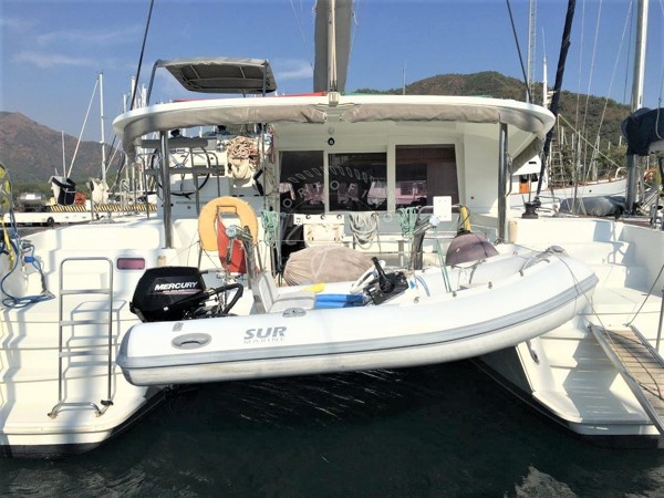 2011 LAGOON 400