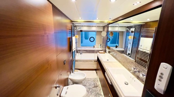 2015 PRINCESS 88