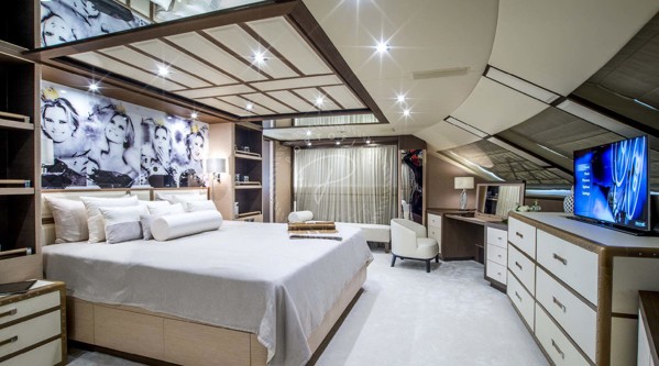 2014 BENETTI CRYSTAL 140