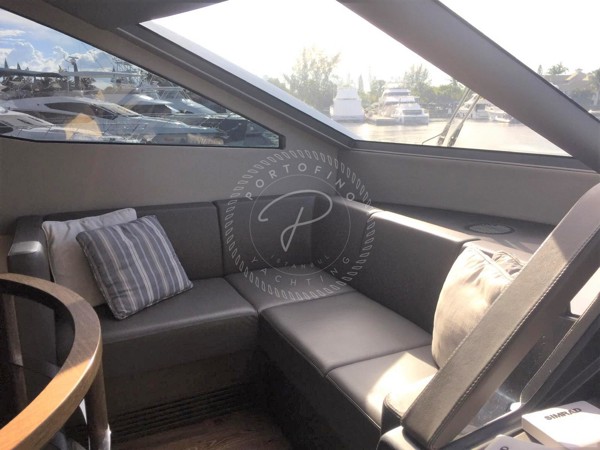 2016 SUNSEEKER 75 YACHT