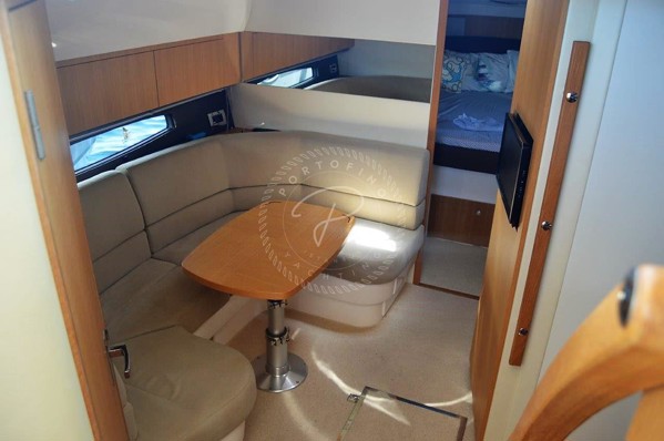 2012 FAIRLINE TARGA 38