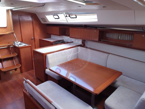 2009 BENETEAU OCEANIS 54