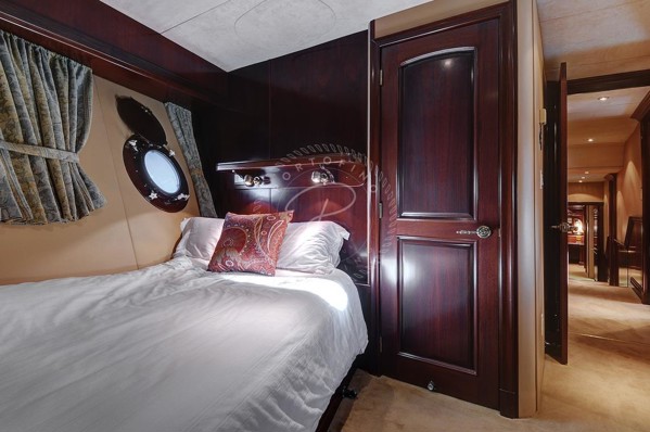 2002 CAPE SCOTT PILOTHOUSE 86