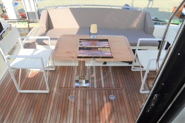 2015 PRESTIGE 420 FLY