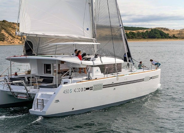 2016 LAGOON 450 S