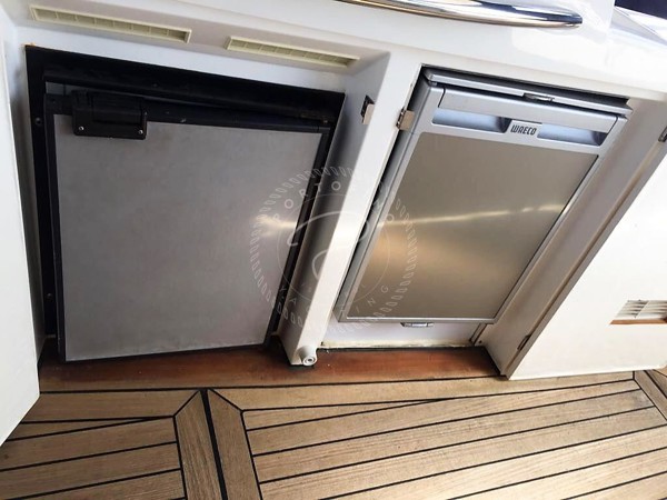 2006 FAIRLINE TARGA 52