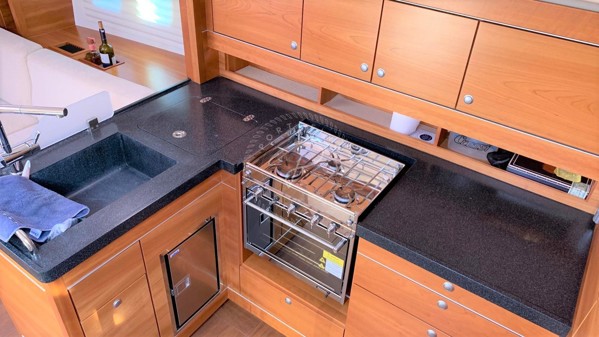 2010 HANSE 545