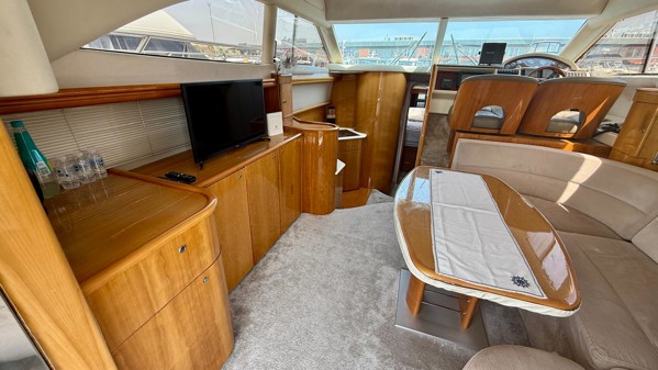 2002 PRINCESS 40