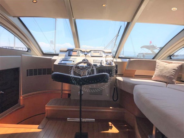 2008 NUMARINE 55 FLY