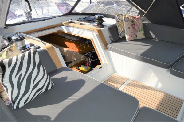 2012 JEANNEAU 53