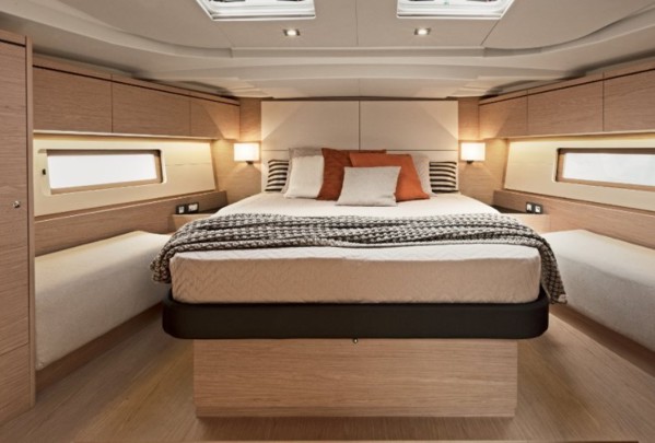 2022 BENETEAU OCEANIS 51.1