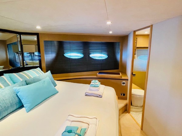2010 PRINCESS 85